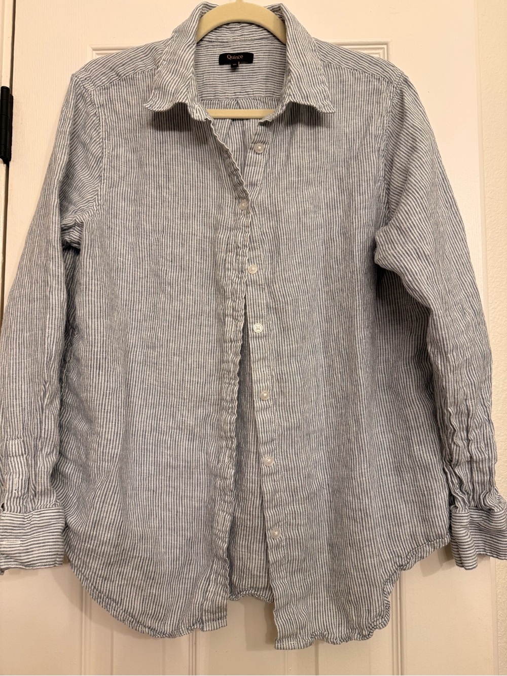 Quince - 100% European Linen Long Sleeve Shirt in Blue Pinstripe - Picture 3 of 5